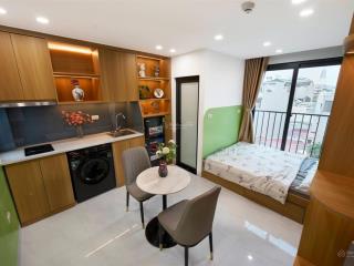 Tòa căn hộ dịch vụ tây mỗ 35pnkk  view hồ ô tô đỗ trước cửa doanh thu 170tr/tháng