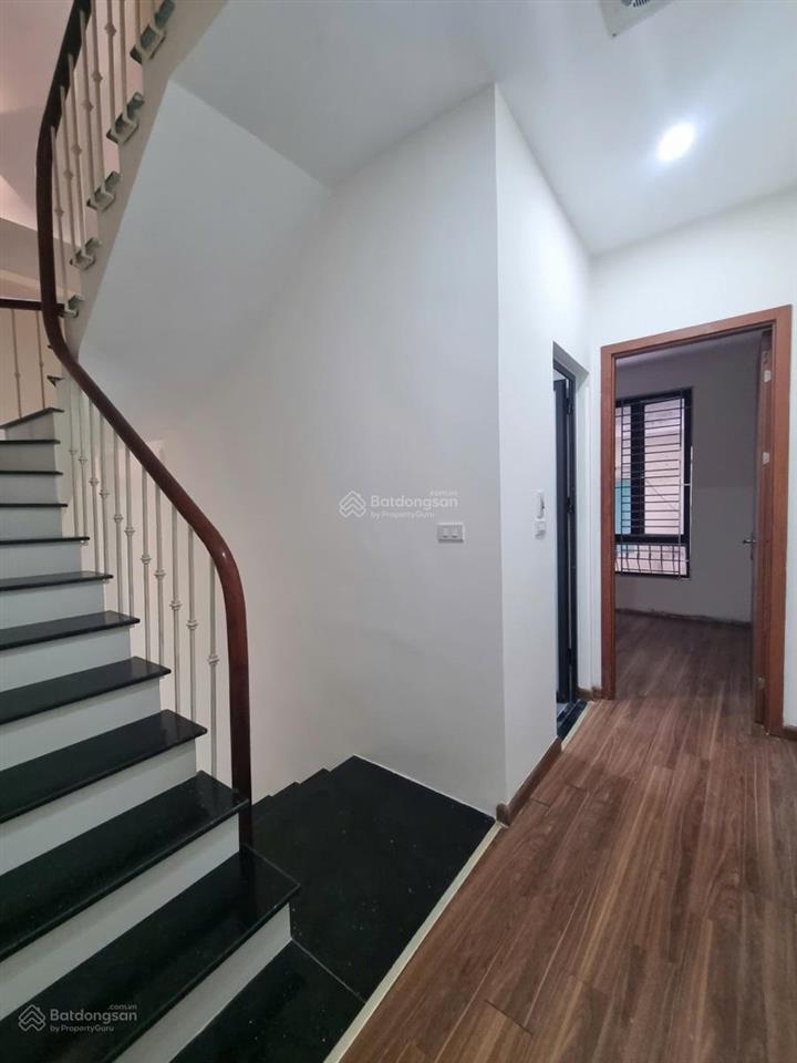Tây mỗ! cầu cốc 35m2 chủ cần bán gấp giá cực rẻ so với khu vực. đường trước nhà 9m