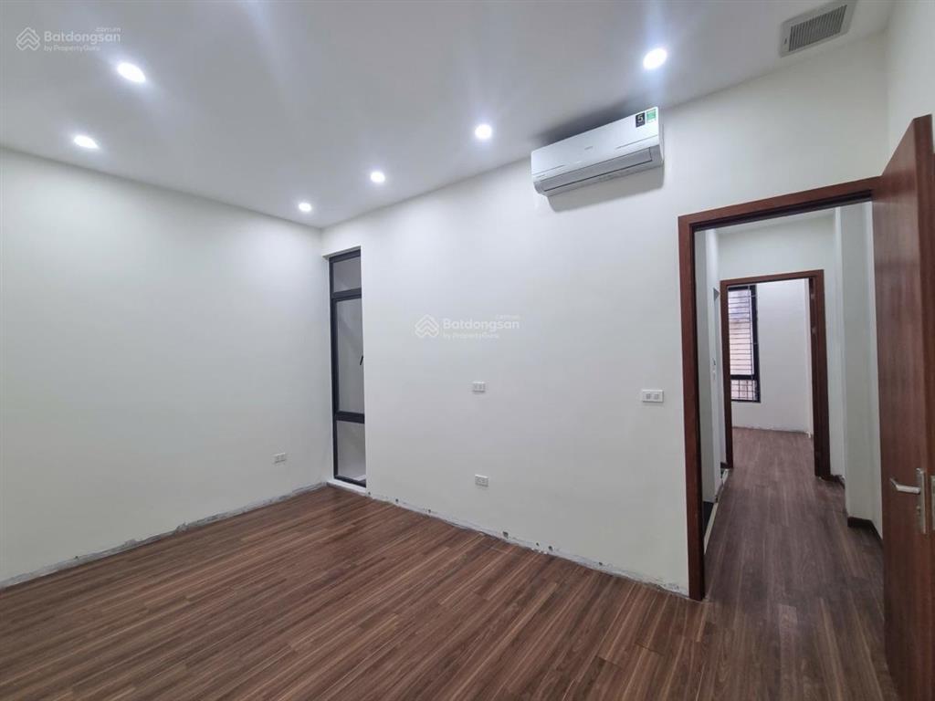 Tây mỗ! cầu cốc 35m2 chủ cần bán gấp giá cực rẻ so với khu vực. đường trước nhà 9m