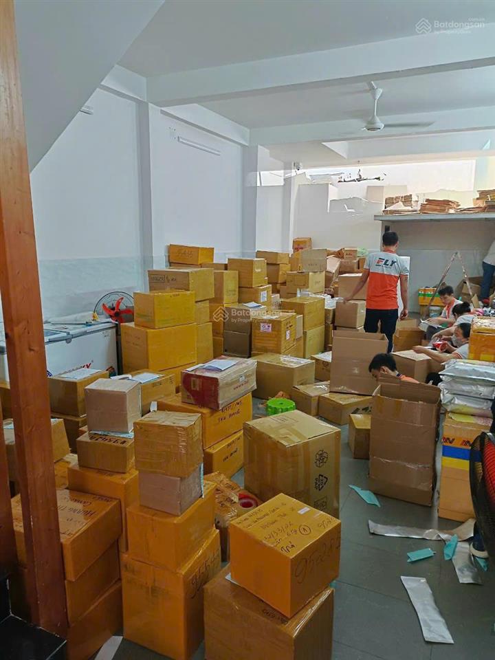 Mt hẻm 8m trệt 3 lầu dt 5,1x18m đang có thu nhập 30tr/tháng khu trung tâm p17 chỉ 15 tỷ