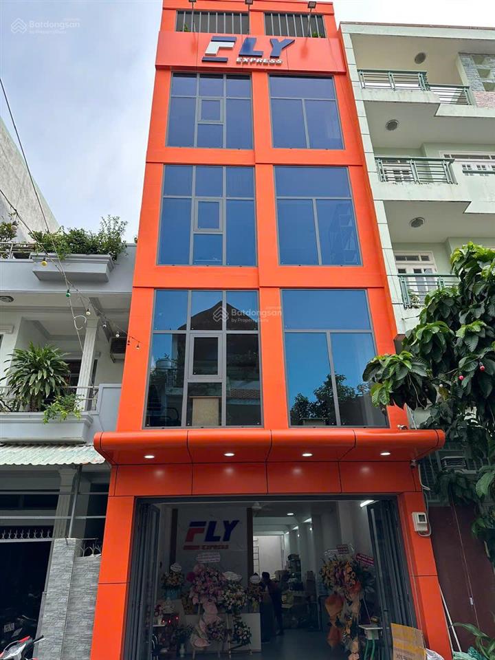 Mt hẻm 8m trệt 3 lầu dt 5,1x18m đang có thu nhập 30tr/tháng khu trung tâm p17 chỉ 15 tỷ