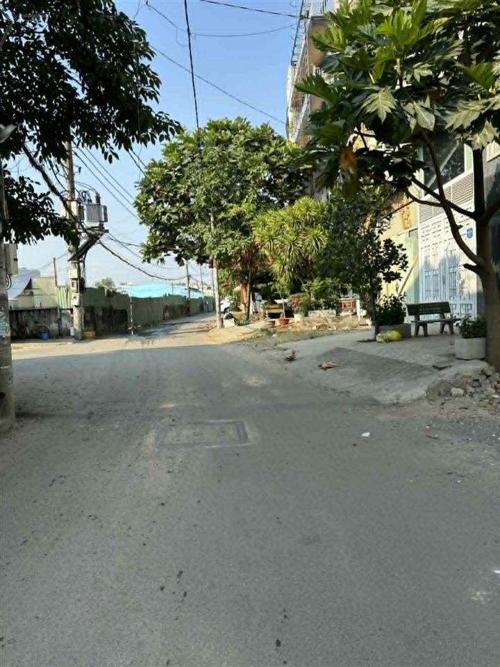 Đất rộng hẻm xe tải được xd cao dt 4x27 nh 5,92 cn 111 ,4m² chỉ 8,9 tỷ