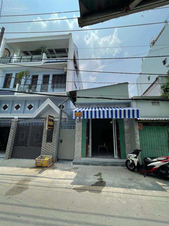 Nhà c4 hẻm 8m dt 4,5x21 công nhận 93m2 đang có hđt 12tr/tháng vị trí quá đep để xây chdv 9,6 tỷ
