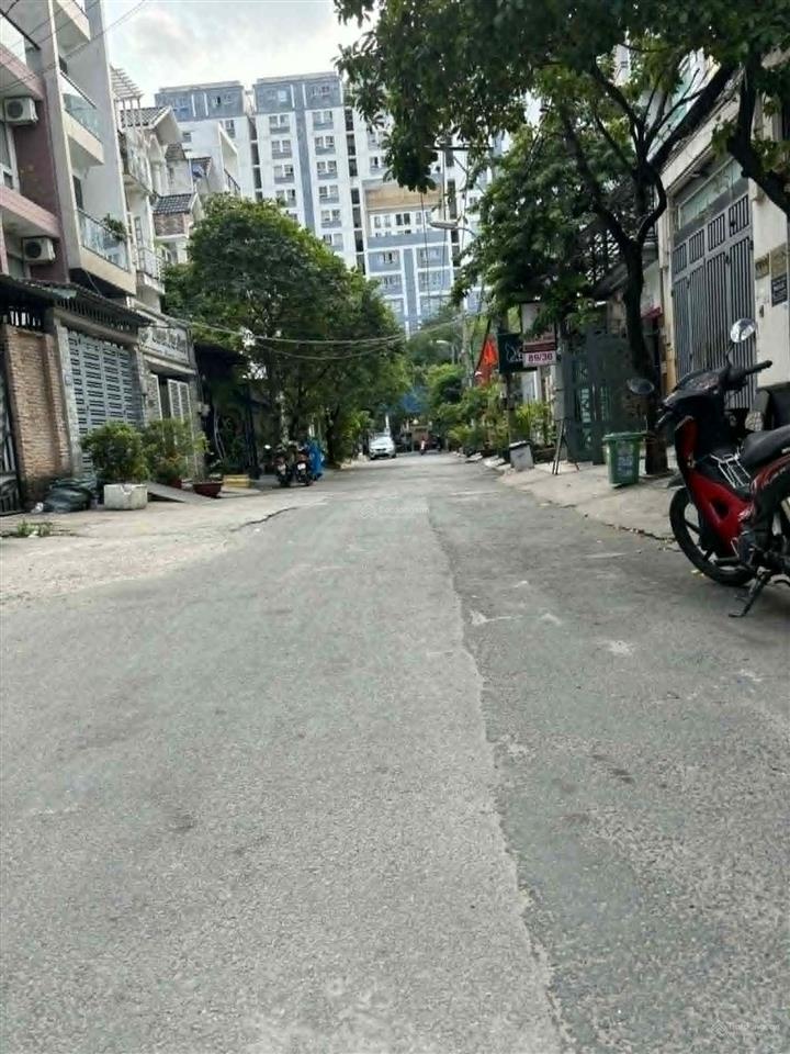 Xe tải né nhau dt 4x19m cn 75,8m2 ngay chung cư dream home, nhà btct có thể cải tạo 8pn chỉ 9,9 tỷ