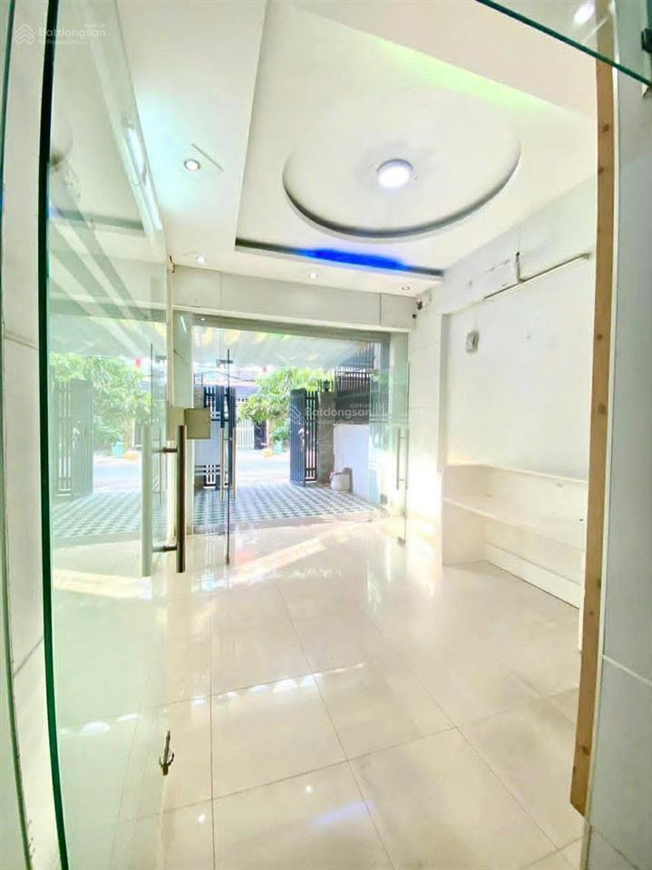 Xe tải né nhau dt 4x19m cn 75,8m2 ngay chung cư dream home, nhà btct có thể cải tạo 8pn chỉ 9,9 tỷ