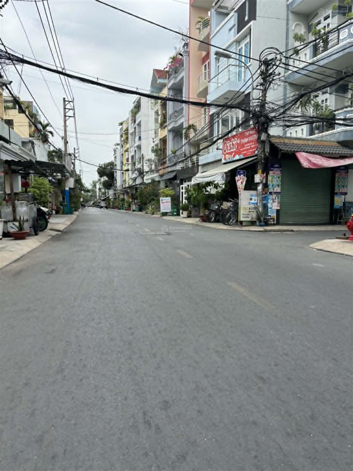 Mt kd sát chợ hạnh thông tây đường rộng 8m vừa ở vừa cho thuê gồm trệt 3 lầu dt4x16 chỉ 9,8 tỷ