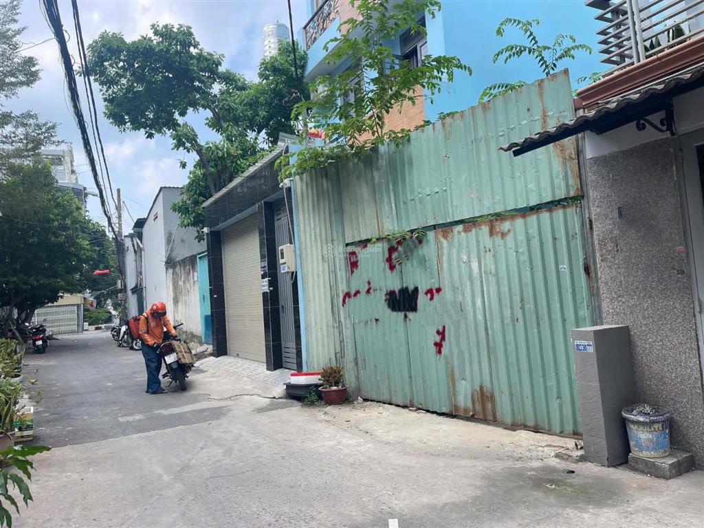 Chỉ 85 triệu/m2 đất dt4,4x19 công nhận 83,9m khu vực xây cao lầu thích hợp xây chdv chỉ 7,1 tỷ