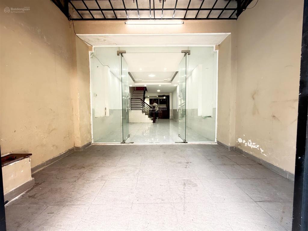 Nhà chính chủ hẻm 5m trung tâm p11 2 tầng sân để xe thoải mái, 3,7 x 16m vị trí kd vip chỉ 6,2 tỷ