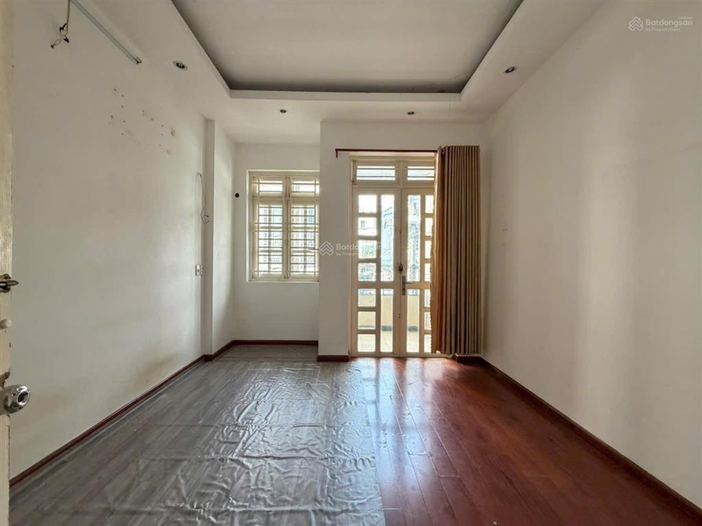 Nhà chính chủ hẻm 5m trung tâm p11 2 tầng sân để xe thoải mái, 3,7 x 16m vị trí kd vip chỉ 6,2 tỷ