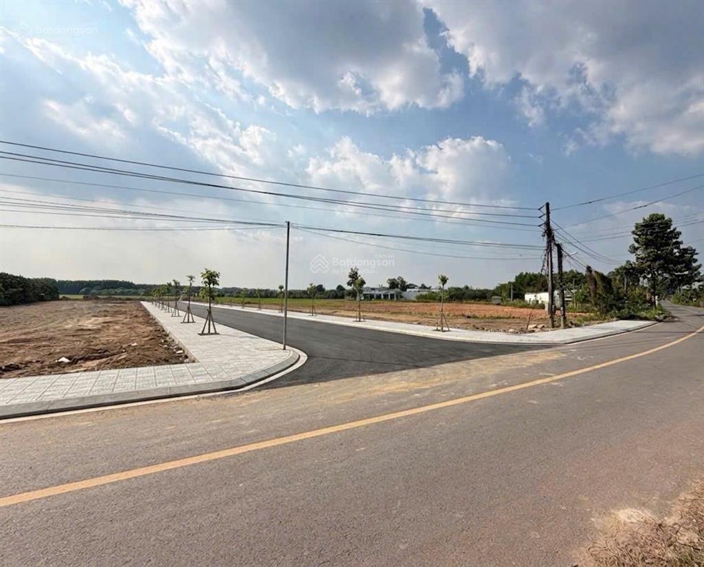 Hơn 30 nền đất đầu tư vừa ra sổ ngay bình dương  cầu bạch đằng 2