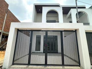 Chỉ còn duy nhất căn nhà lầu vừa hoàn thiện 2 mặt tiền nb ngay chợ thạnh phú chỉ 300m