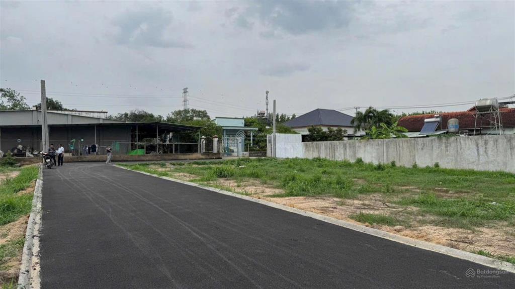 Hot đất ngay trung tâm phường vừa ra sổ chỉ cần 300 triệu sở hữu