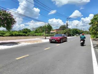 Hot nền mặt tiền kinh doanh đường lớn ngay trung tâm