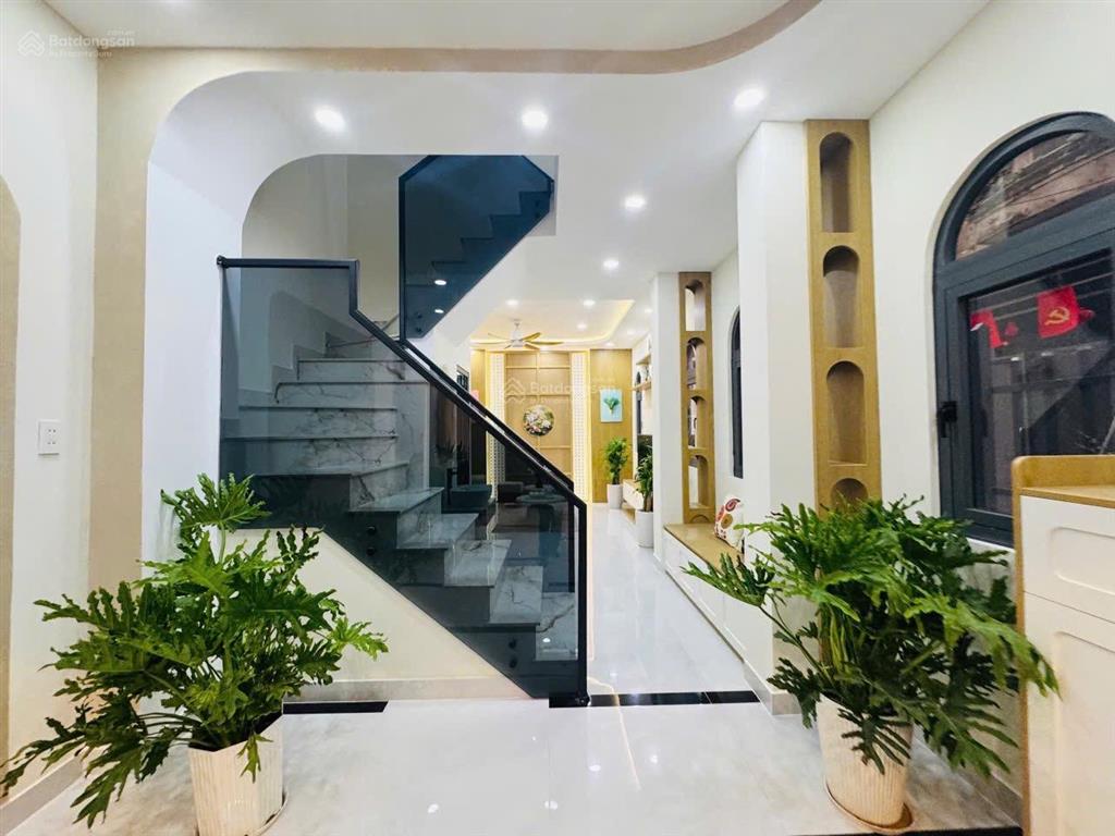 Bán nhà riêng tại lê hoàng phái 55,5m2, 4pn, 3wc, q.gò vấp chỉ 3 tỷ sở hữu ngay