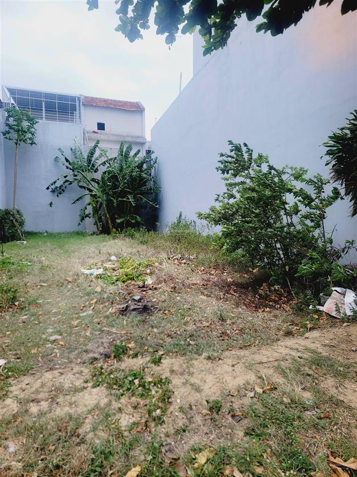 Bán lô đất đẹp mặt tiền đường hà huy tập rộng 16m, ngay ngã 3 đường