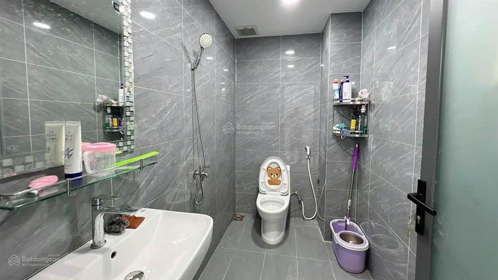 Bán 7 tỷ  nhà ngay chợ bà hom tân tạo 85m2 5x17m 3 tầng 243m2 sàn  sổ chuẩn  đường 6m ô tô thông