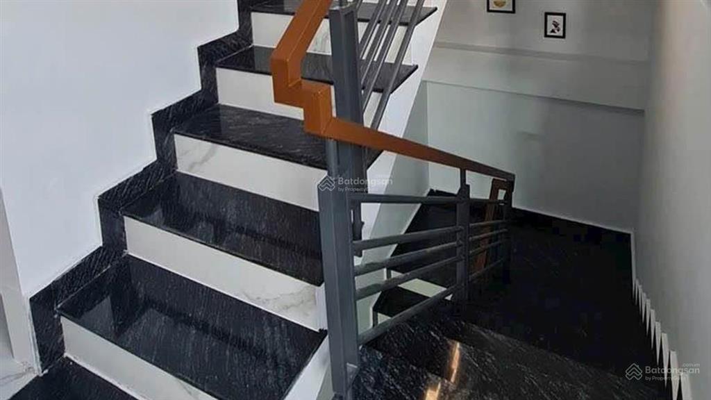 Bán 7 tỷ  nhà ngay chợ bà hom tân tạo 85m2 5x17m 3 tầng 243m2 sàn  sổ chuẩn  đường 6m ô tô thông