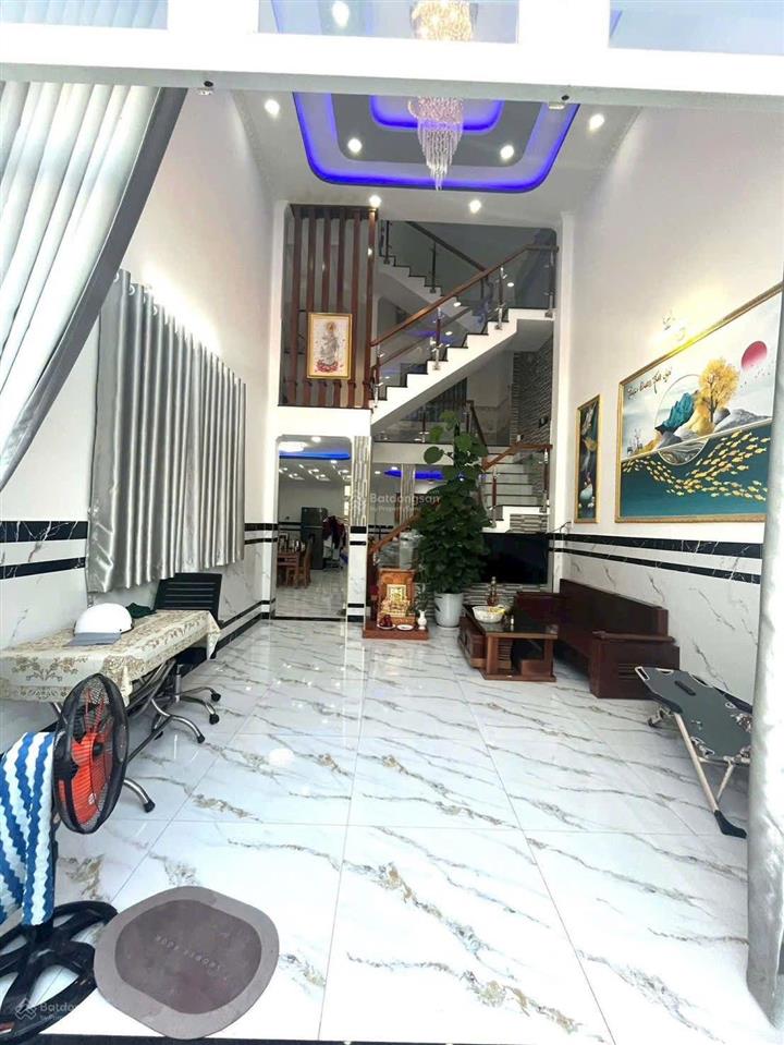 Nhà riêng, hóc môn, đường nguyễn thị thảnh,dt,84m kết cấu 1trệt 2lau,3pn, 3w sổ hồng riêng