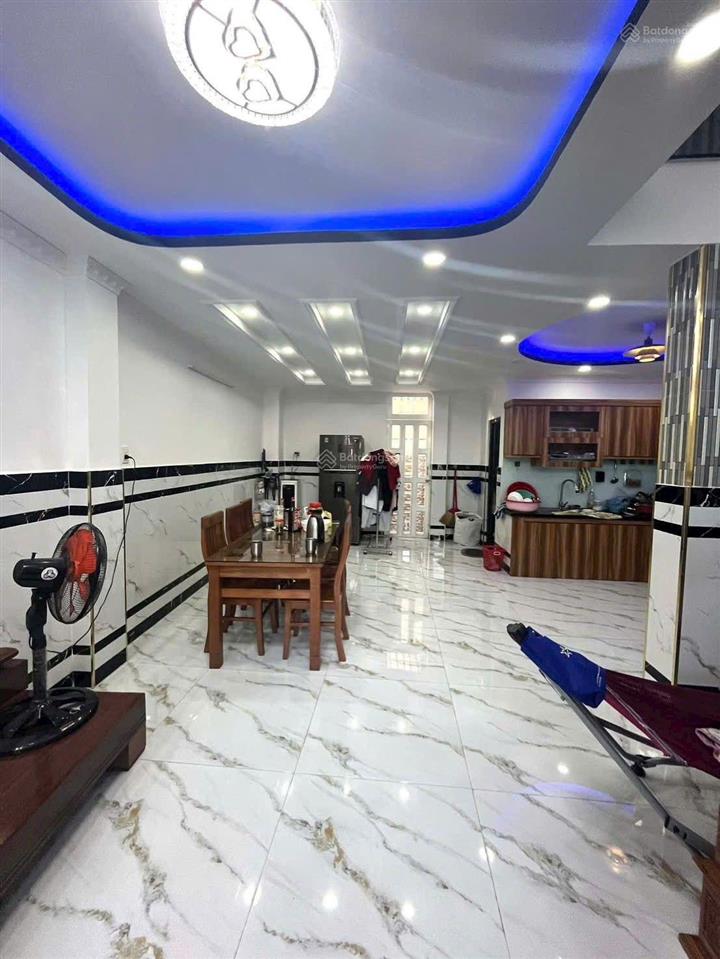 Nhà riêng, hóc môn, đường nguyễn thị thảnh,dt,84m kết cấu 1trệt 2lau,3pn, 3w sổ hồng riêng