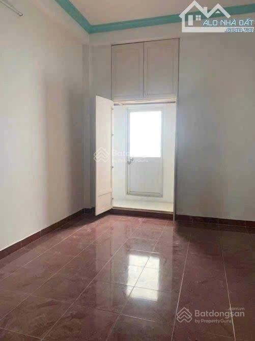 Nhà 3tang sát trục đường nguyễn thị búp, trung mỹ tây q12, dt 100m, ngang 5 dai 20m sổ hồng riêng