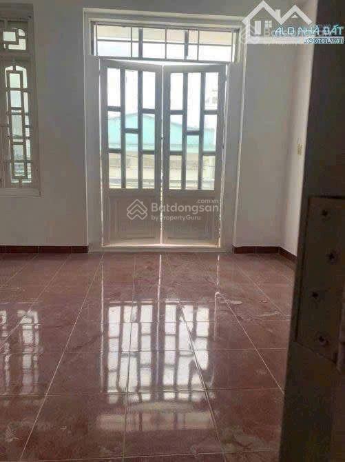 Nhà 3tang sát trục đường nguyễn thị búp, trung mỹ tây q12, dt 100m, ngang 5 dai 20m sổ hồng riêng
