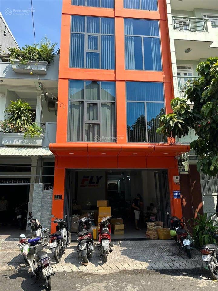 Bán nhà 5 tầng đường lê thị hồng, chợ căn cứ, đường oto tránh dòng tiền sẵn 30tr dt 5.2x18m 15 tỷ