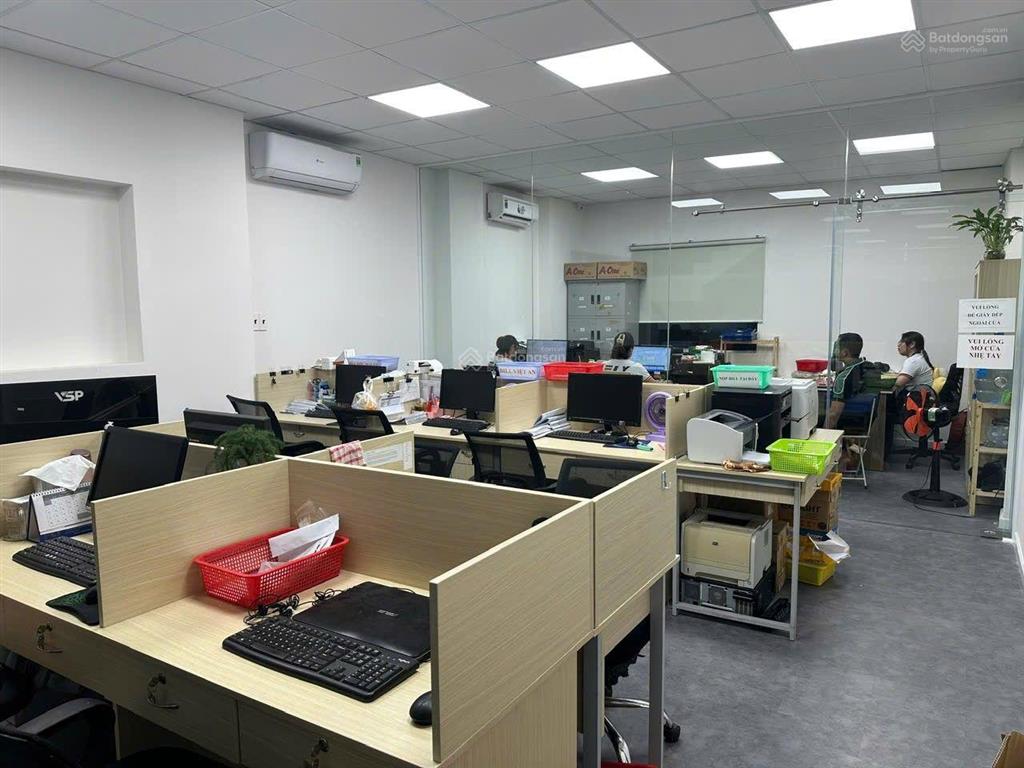 Bán nhà 5 tầng đường lê thị hồng, chợ căn cứ, đường oto tránh dòng tiền sẵn 30tr dt 5.2x18m 15 tỷ