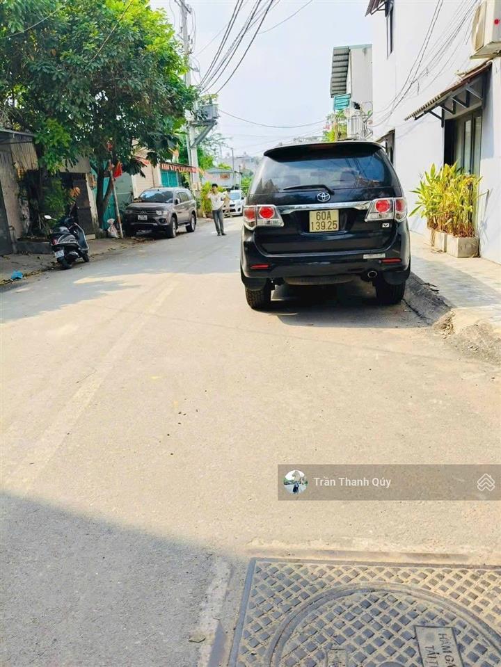 Mặt tiền, ngay chợ hạnh thông tây, đường 12m 4.5x21 giá chỉ 9.9 tỷ