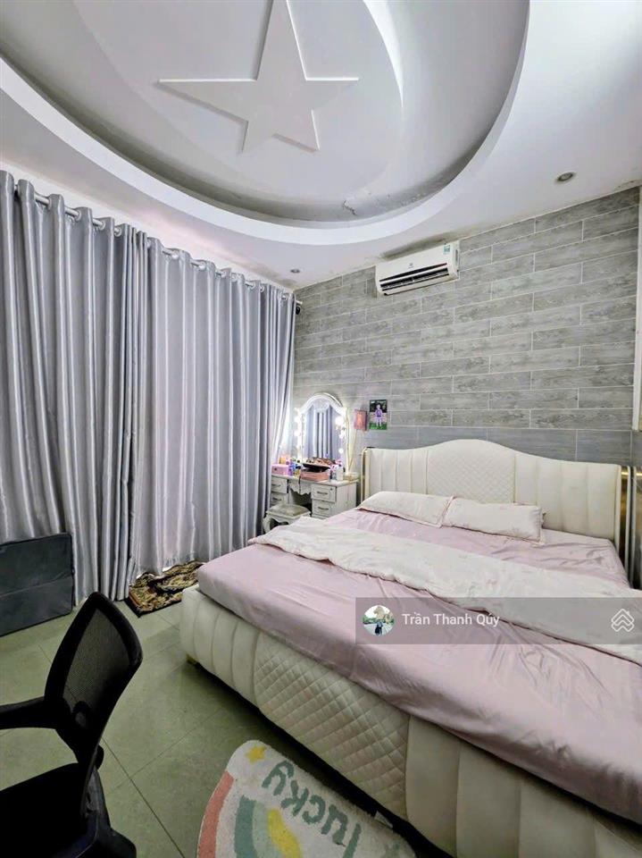 Nhà 3 tầng, trần bá giao, p5 gò vấp, oto đậu cửa, 50m2 4 phòng ngủ giá nhỉnh 6 tỷ