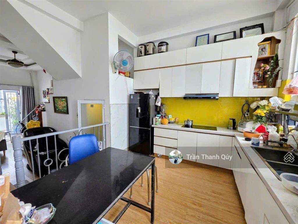 Nhà 3 tầng, trần bá giao, p5 gò vấp, oto đậu cửa, 50m2 4 phòng ngủ giá nhỉnh 6 tỷ