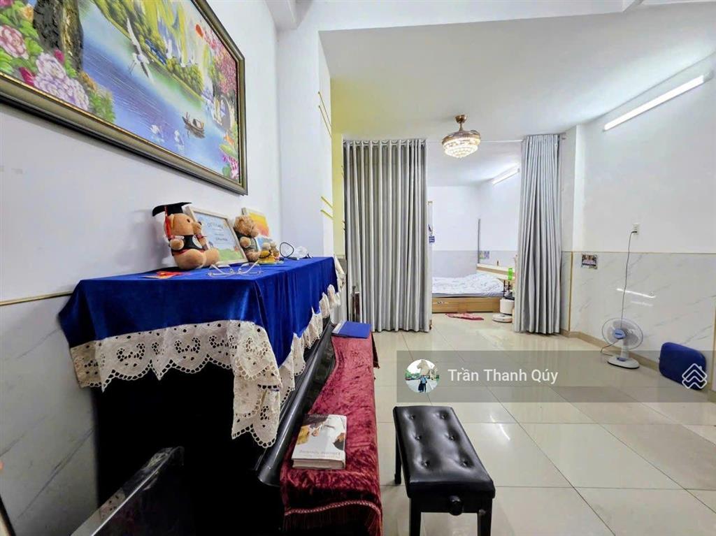 Nhà 3 tầng, trần bá giao, p5 gò vấp, oto đậu cửa, 50m2 4 phòng ngủ giá nhỉnh 6 tỷ