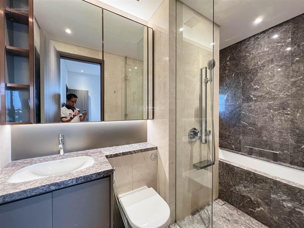 Bán the marq 2pn 77.38m2 full nội thất mới đang có hợp đồng thuê 45tr/tháng