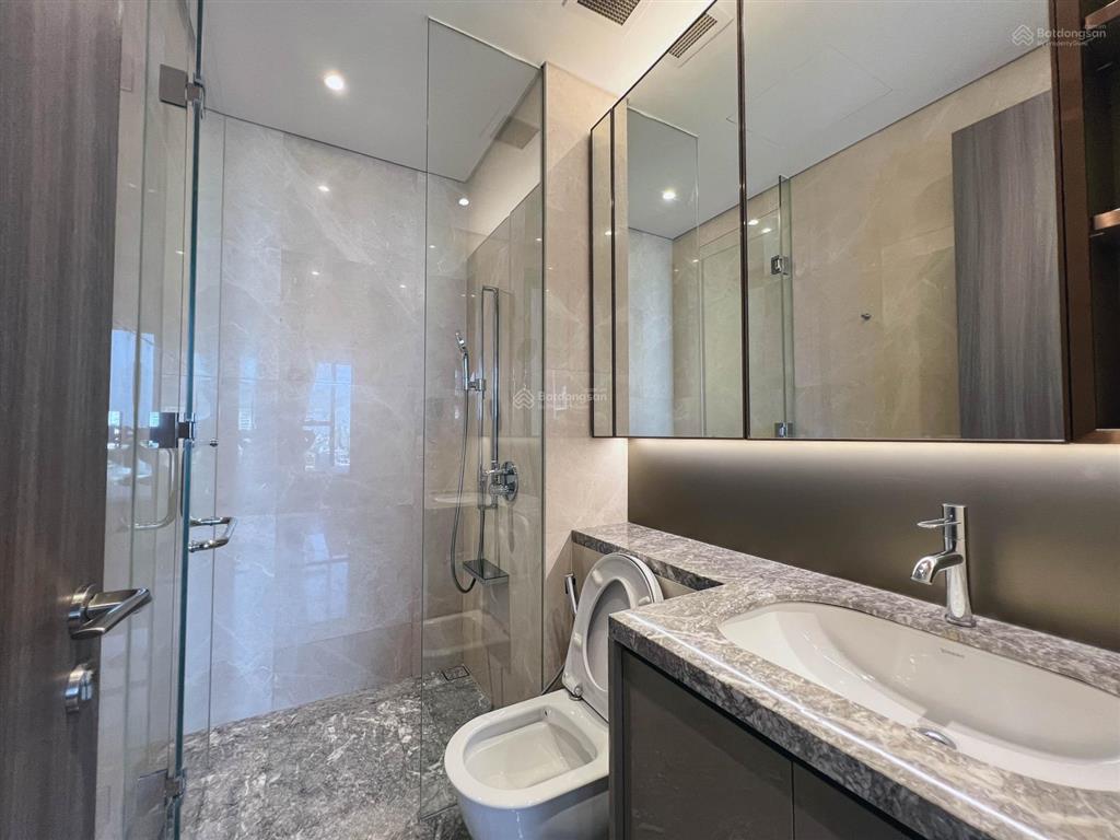 Bán the marq 2pn 77.38m2 full nội thất mới đang có hợp đồng thuê 45tr/tháng