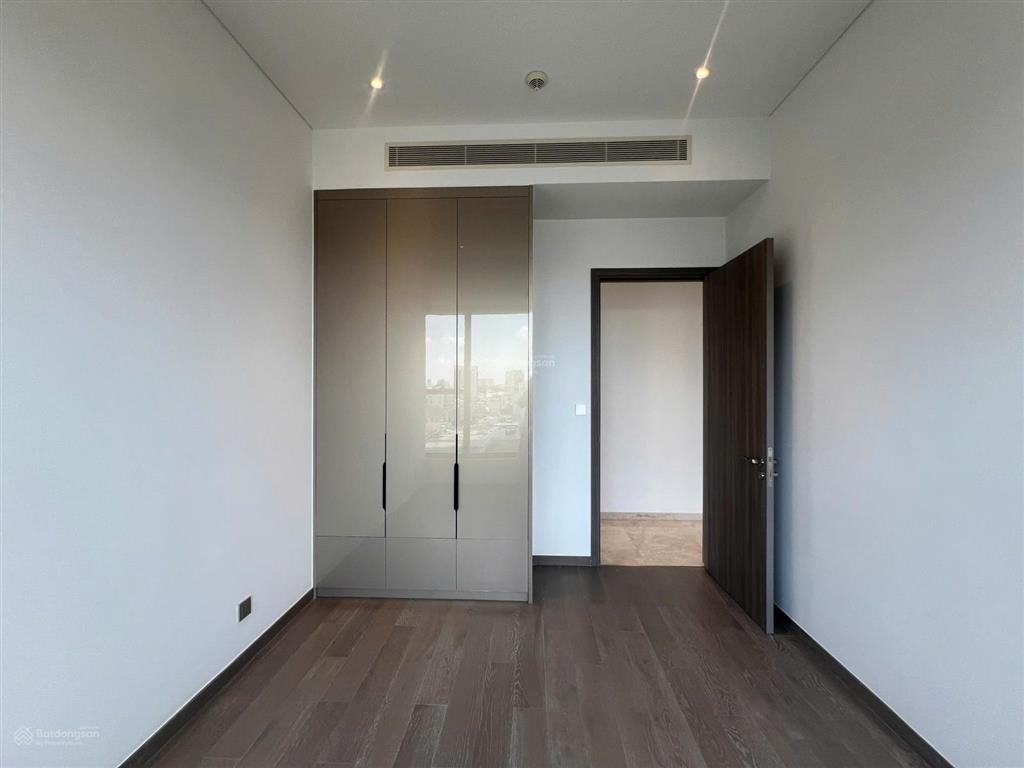 Bán 3pn the marq thang máy riêng, xe riêng, nhà tầng số đẹp mới 100%
