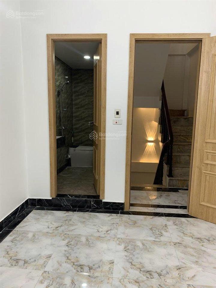Cho thuê nhà đẹp xuất sắc tại xã đàn, đống đa, 15 triệu, 40m2, 3pn, 4wc. 0356 380 ***