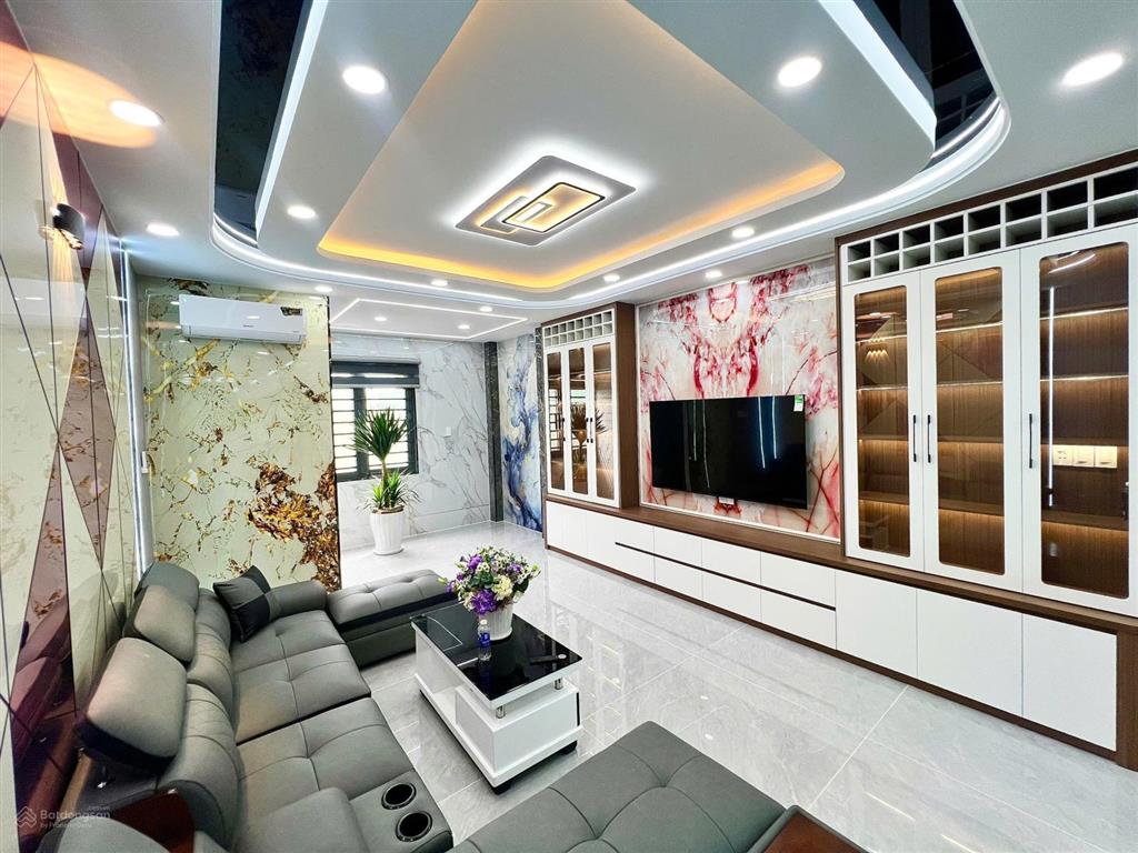Nhà 5,5 tấm có thang máy  khu nhà lầu vip, p. tân thới hiệp (quận 12 cũ)