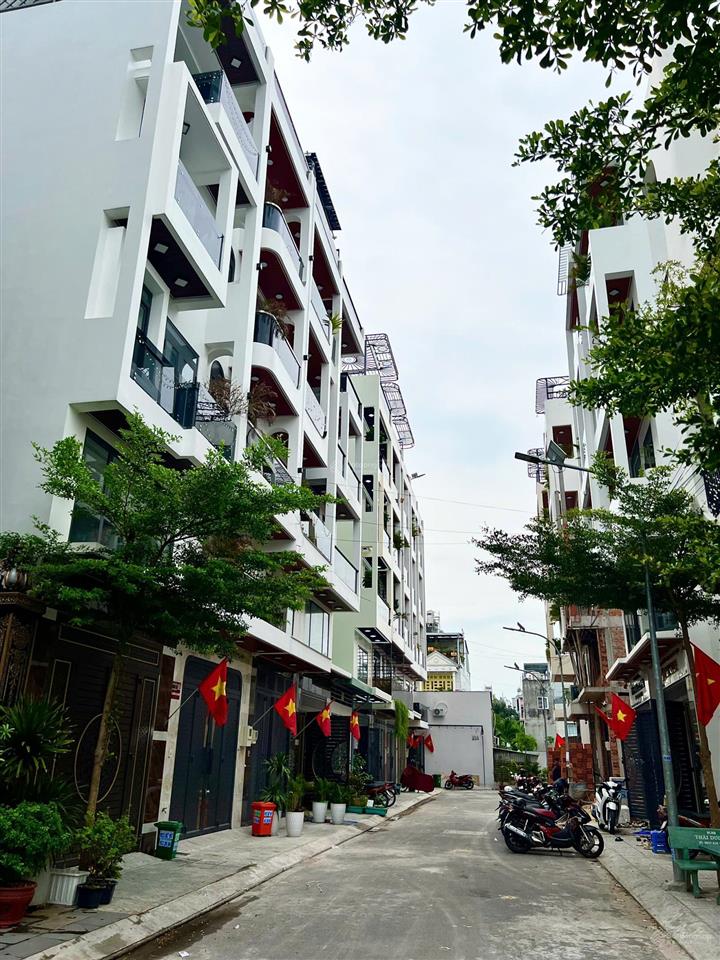 Nhà 5,5 tấm có thang máy  khu nhà lầu vip, p. tân thới hiệp (quận 12 cũ)