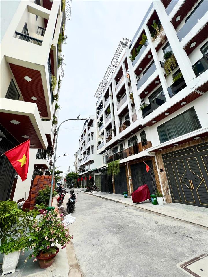 Nhà 5,5 tấm có thang máy  khu nhà lầu vip, p. tân thới hiệp (quận 12 cũ)