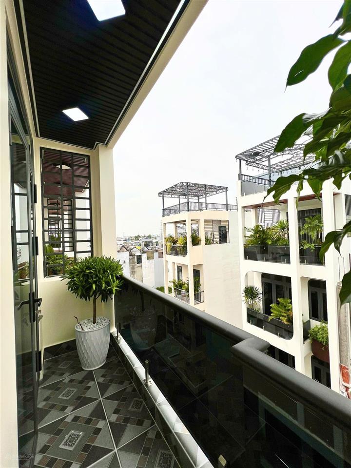 Nhà 5,5 tấm có thang máy  khu nhà lầu vip, p. tân thới hiệp (quận 12 cũ)