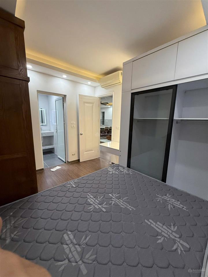 Bán căn hộ chung cư rice city linh đàm, 5,4 tỷ, 70m2, 2pn, 2wc, căn góc, view đẹp!