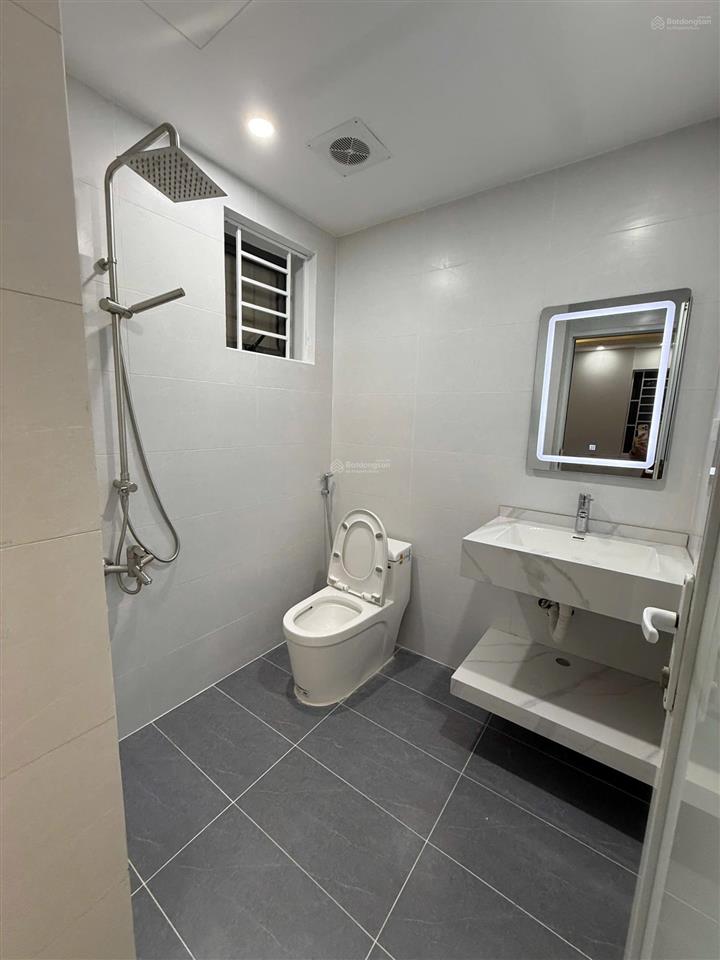 Bán căn hộ chung cư rice city linh đàm, 5,4 tỷ, 70m2, 2pn, 2wc, căn góc, view đẹp!
