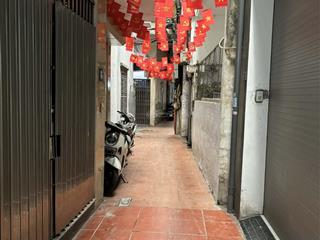 Cho thuê nhà riêng tại 53/2 phố nguyễn ngọc vũ, 7,5 triệu, 30 m2, 2pn,3wc, 3 tầng thoáng !