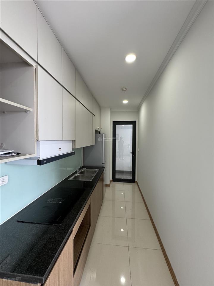 Hàng hiếm rose town 79 ngọc hồi 70m2 2pn,2wc full đồ đẹp giá 5.6 tỷ bao phí