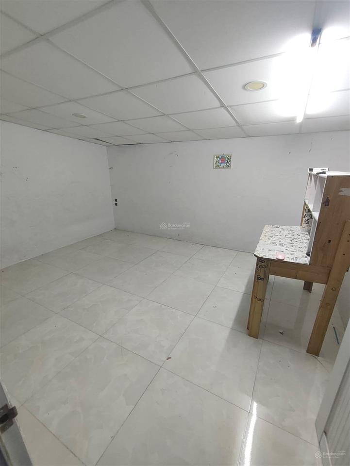 Bán nhà diện tích lớn ngay chợ tân hương , tân phú chỉ 80 triệu/ m2