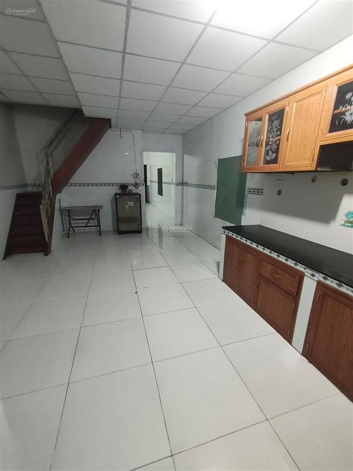 Bán nhà diện tích lớn ngay chợ tân hương , tân phú chỉ 80 triệu/ m2