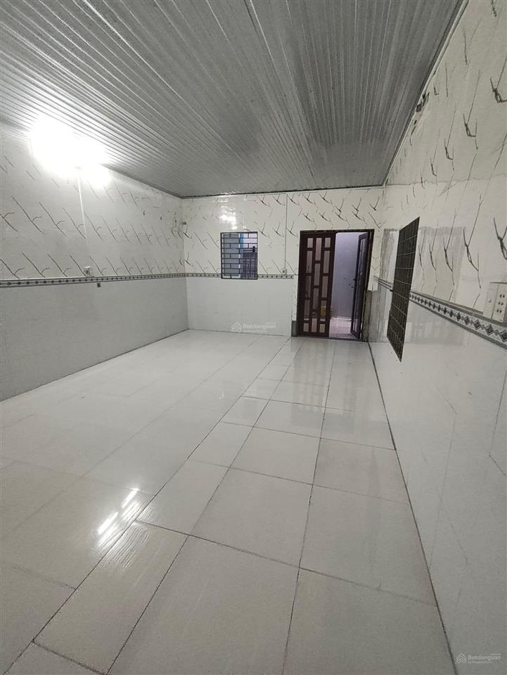 Bán nhà diện tích lớn ngay chợ tân hương , tân phú chỉ 80 triệu/ m2