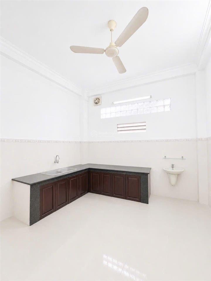 Bán nhà h5m thông 4 tầng phú thọ hòa, tân phú