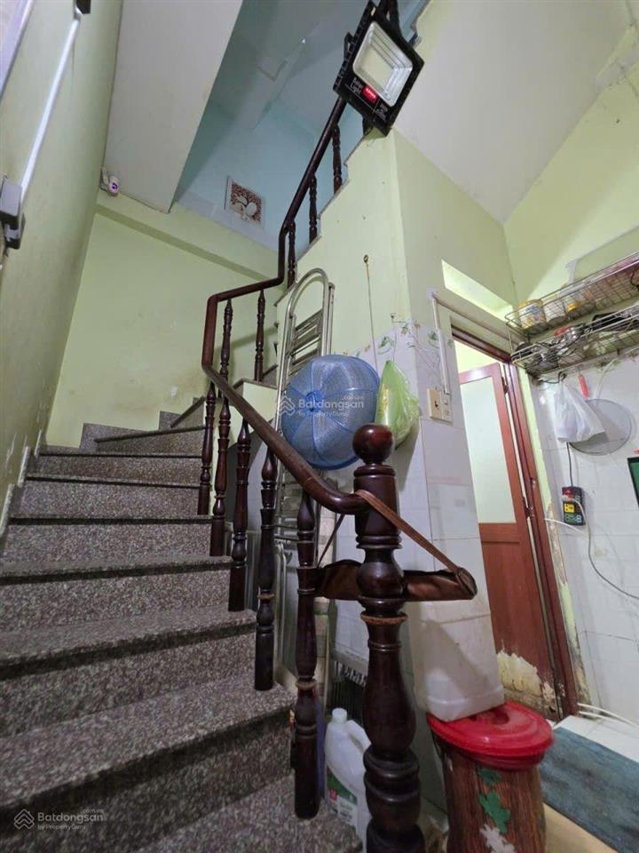 Nhà đẹp ở ngay hxh phú thọ hòa , tân phú