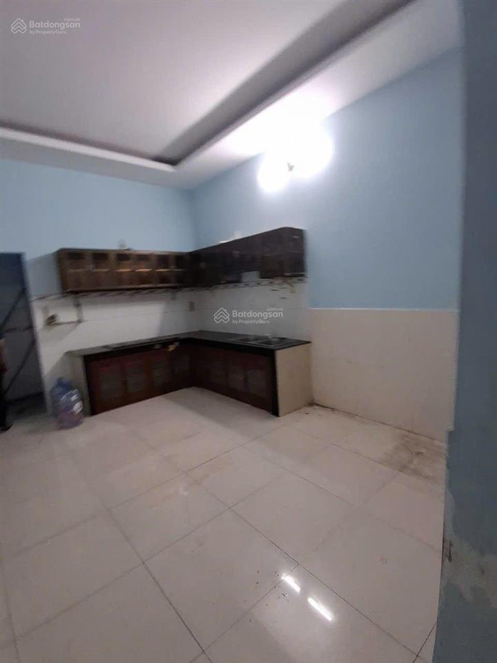Cho thuê nhà hẻm 5m tân hương, tân phú