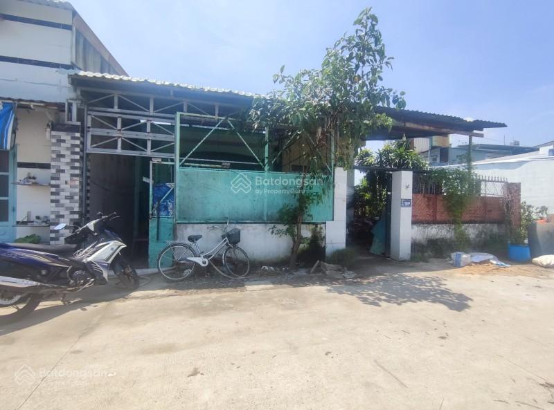 Hóc môn  ngã 3 hồng châu  shr 108m2, full thổ cư  giá 2tỷ650 còn tl